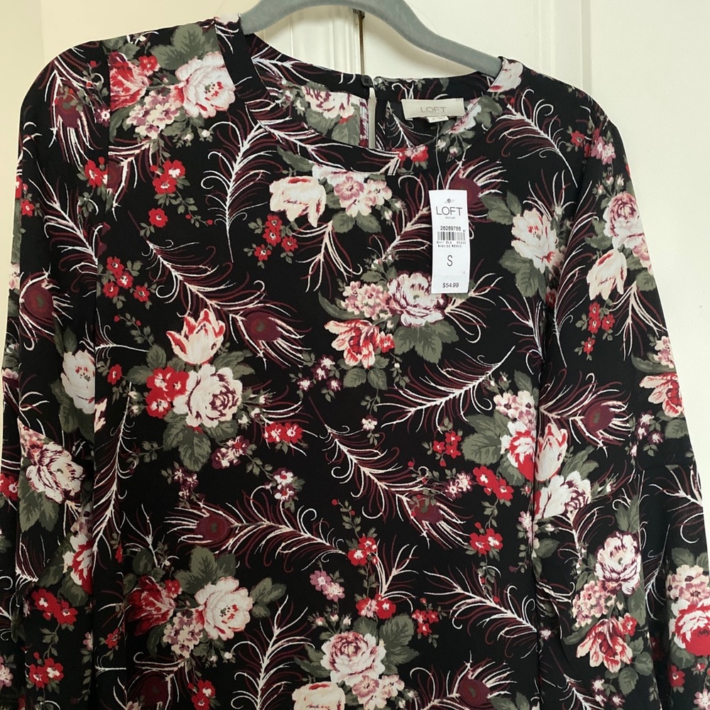 Loft printed black red blouse Sz S!!NWT